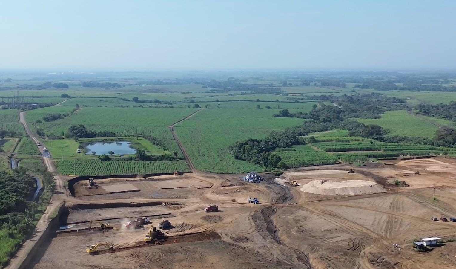 Vista aérea de terreno en proceso de transformación.